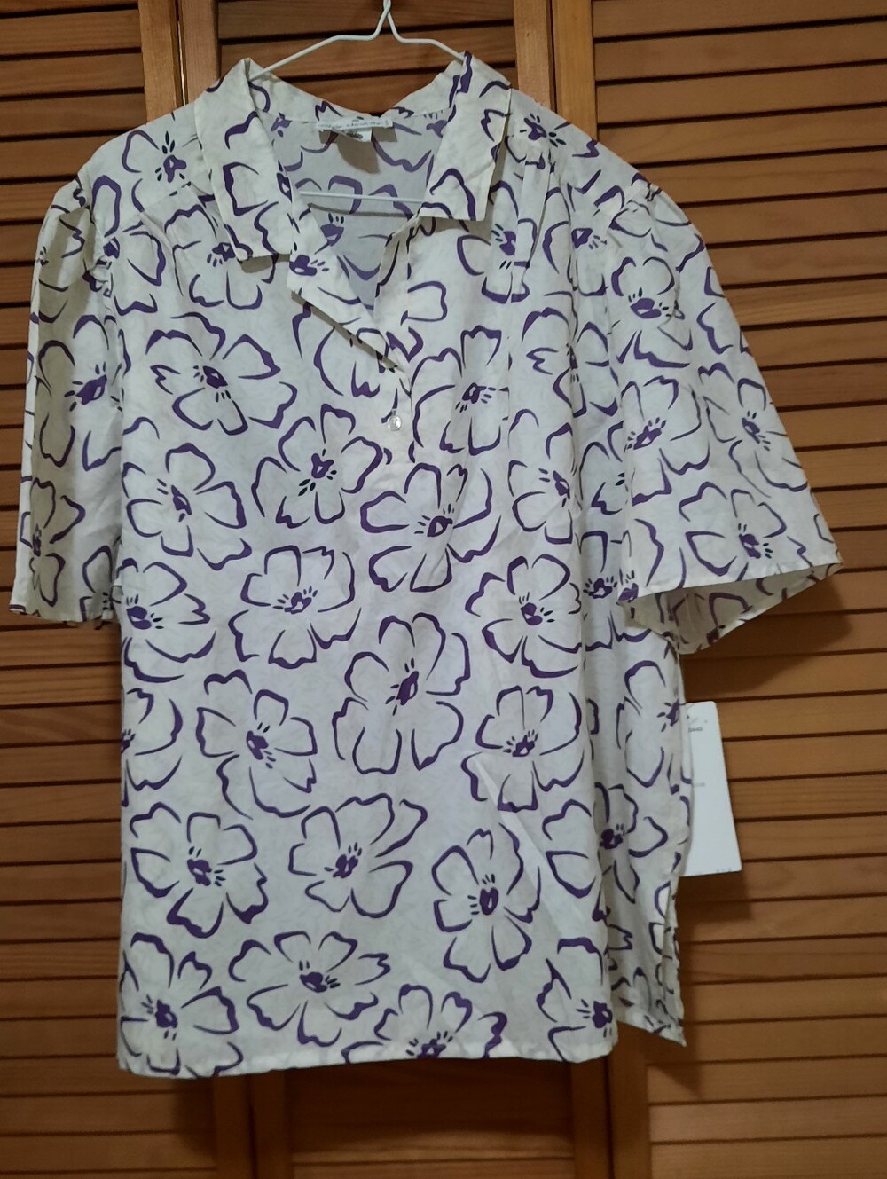 Lady Devon Casual Floral Short-Sleeve Shirt NWT